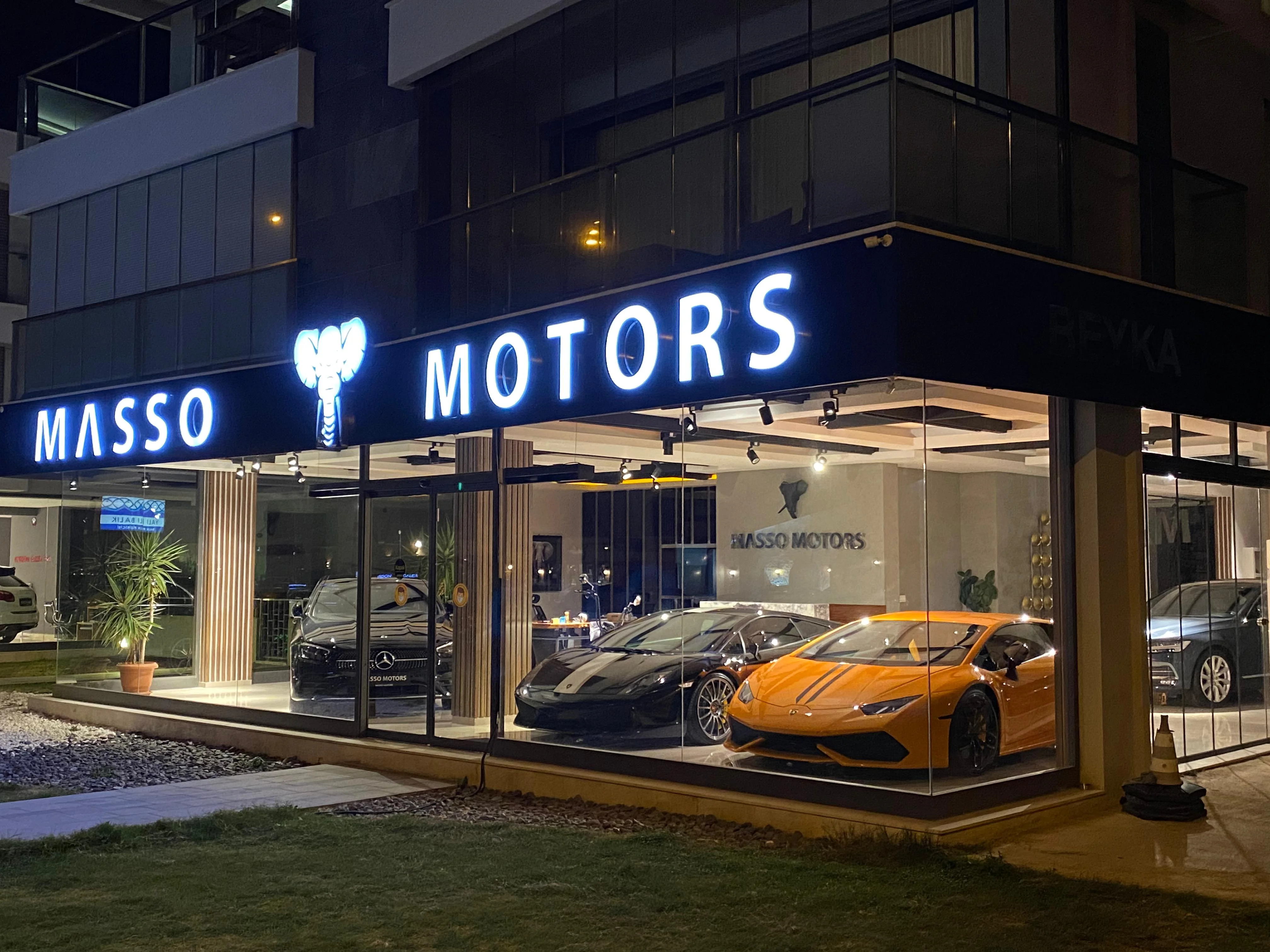 Masso Motors